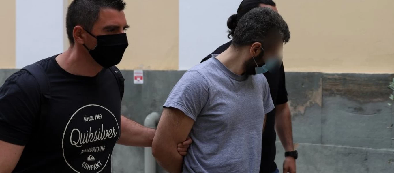 Φονικό στα Καλύβια: Ψυχιατρική εξέταση ζητά η υπεράσπιση του κατηγορούμενου